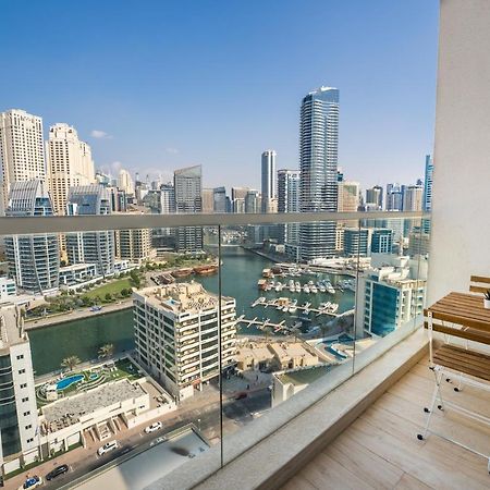 Fam Living - Marina Marvel - Studio Apartment With Breathtaking Views In Studio One Tower Dubai Exterior foto