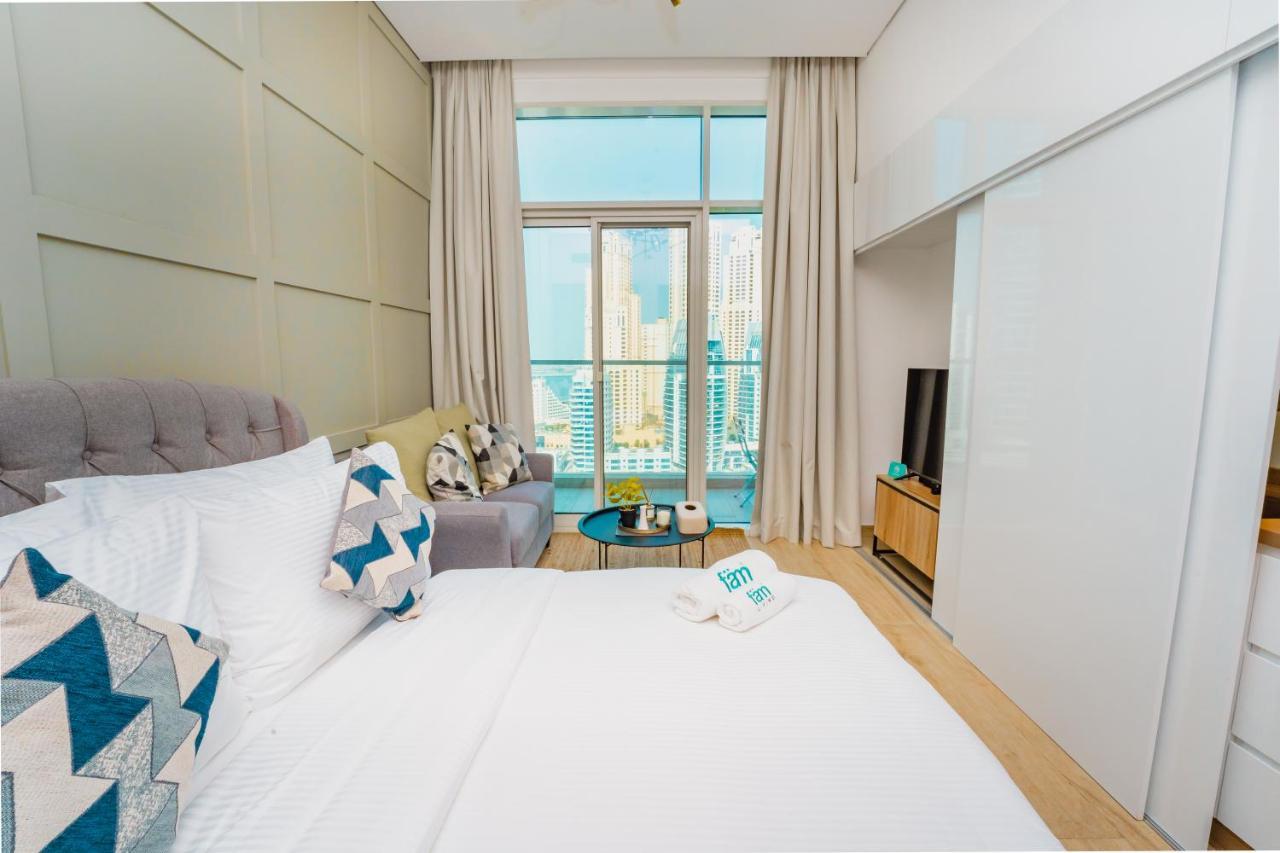 Fam Living - Marina Marvel - Studio Apartment With Breathtaking Views In Studio One Tower Dubai Exterior foto
