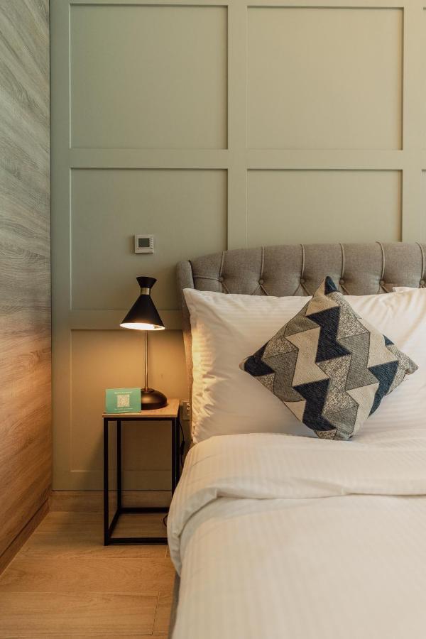 Fam Living - Marina Marvel - Studio Apartment With Breathtaking Views In Studio One Tower Dubai Exterior foto